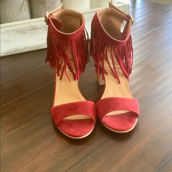 Red Fringed Sandals - Picture 2 of 8